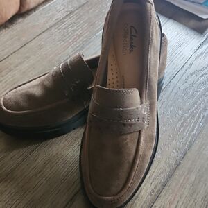 Clarks Womens Brown Loafers
